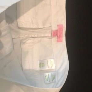 Lilly Pulitzer white textured skinny ankle pant.